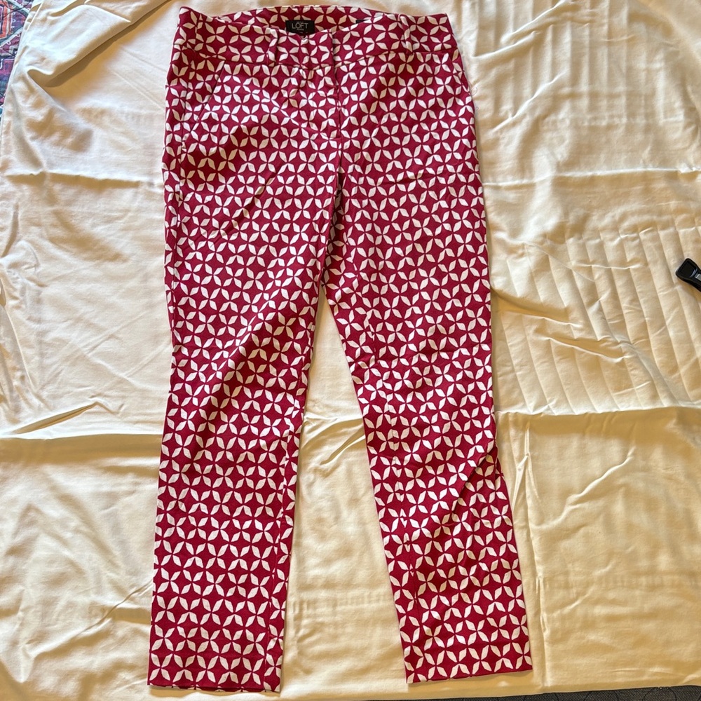 LOFT Red and White Patterned Pants
